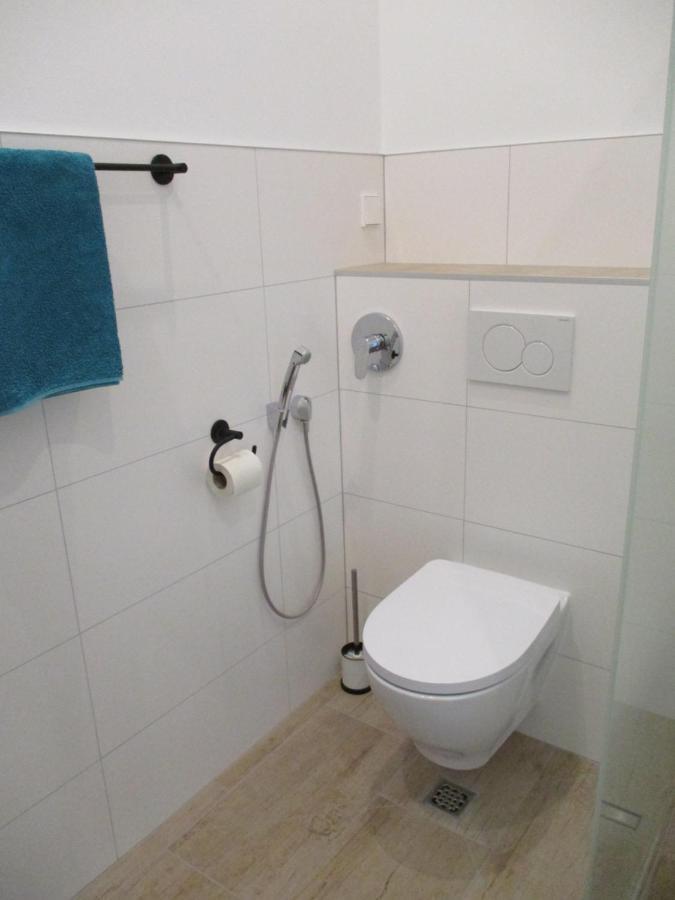 Apartment Am Apfelbaum 罗伊特林根 外观 照片