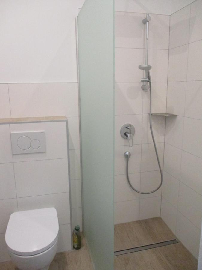 Apartment Am Apfelbaum 罗伊特林根 外观 照片